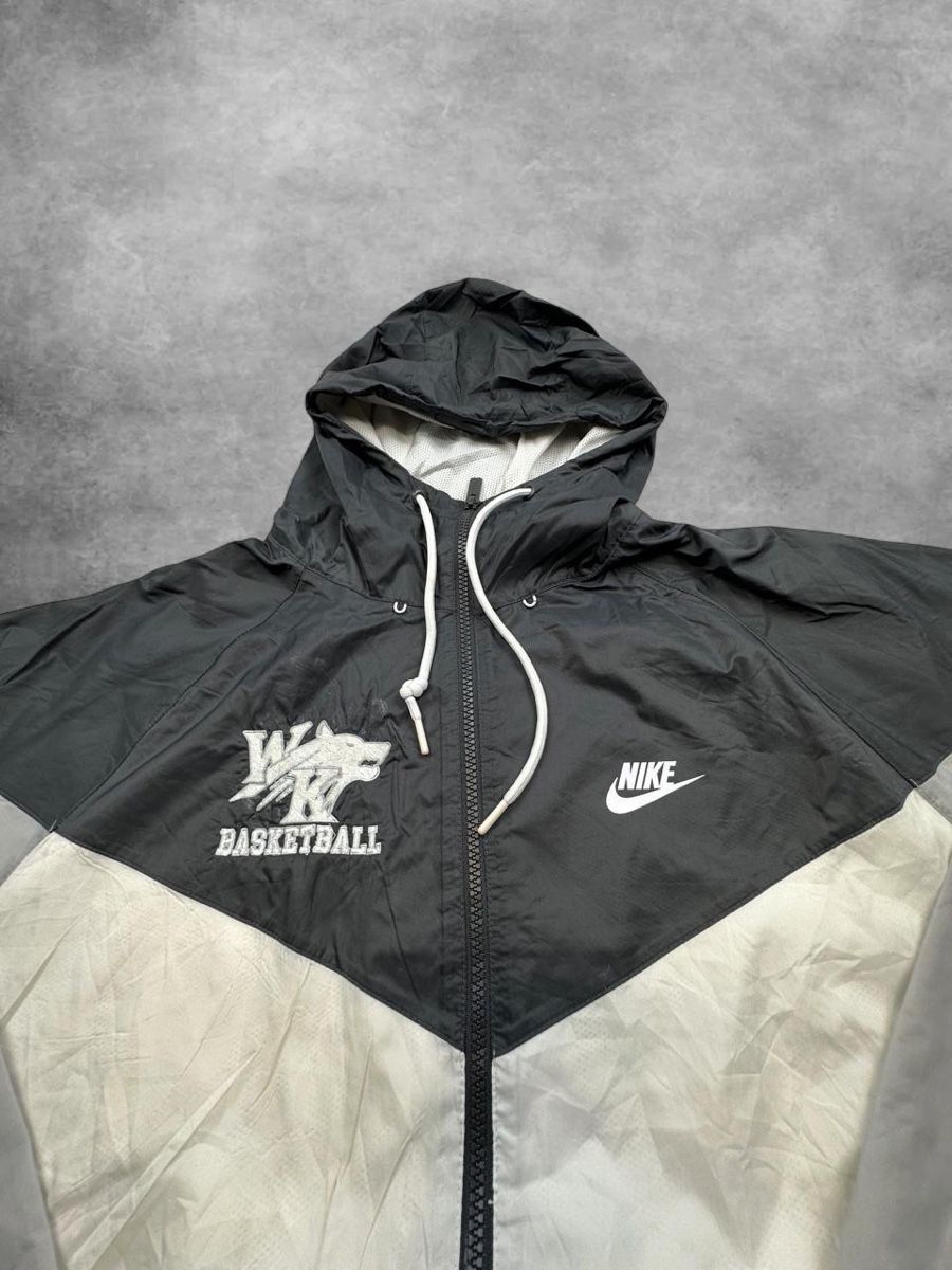 Nike Jacken: Nike jacket – Gebraucht aus Erlinsbach SO von TogaResell 1