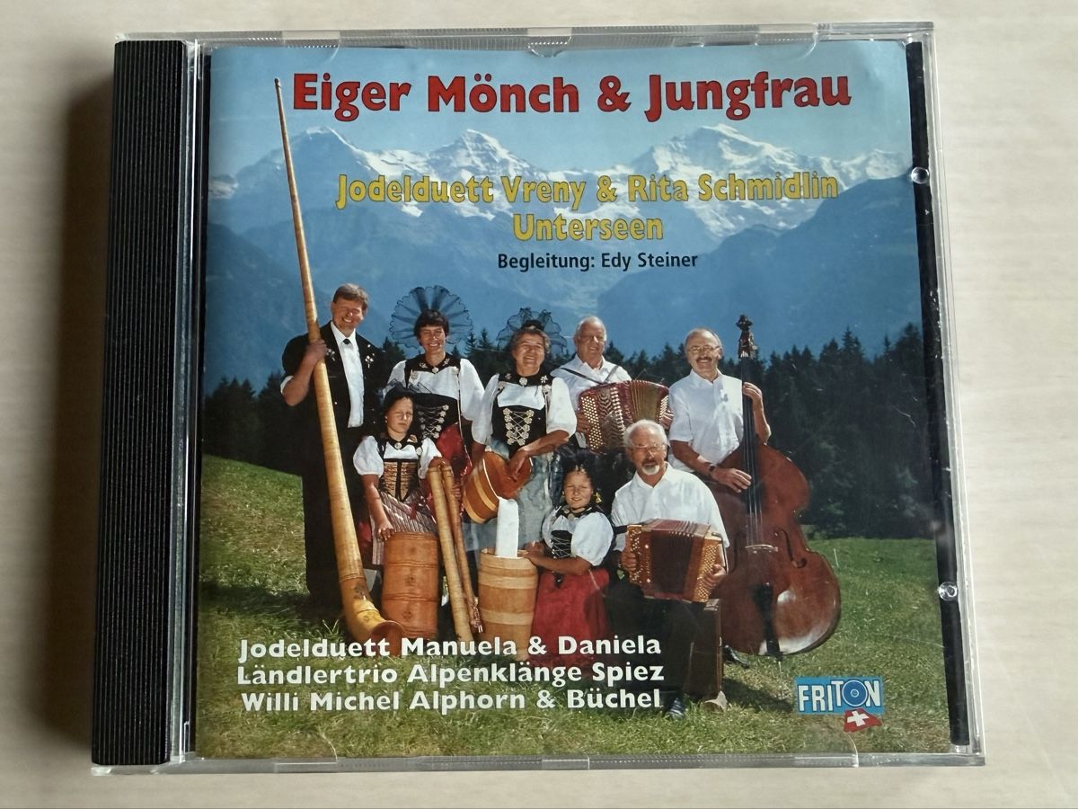 CD: CD Eiger, Mönch & Jungfrau - Jodelduett Vreny & Rita Schmidl – Usato da Oberried Brienz venduto da Chyara