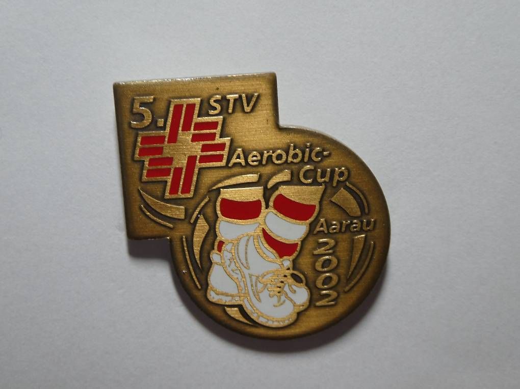 Placchette & Badge: 2 Pins STV Aerobic-Cup Aarau 2000 + 2002 – Usato da Andelfingen venduto da Annegret06 2
