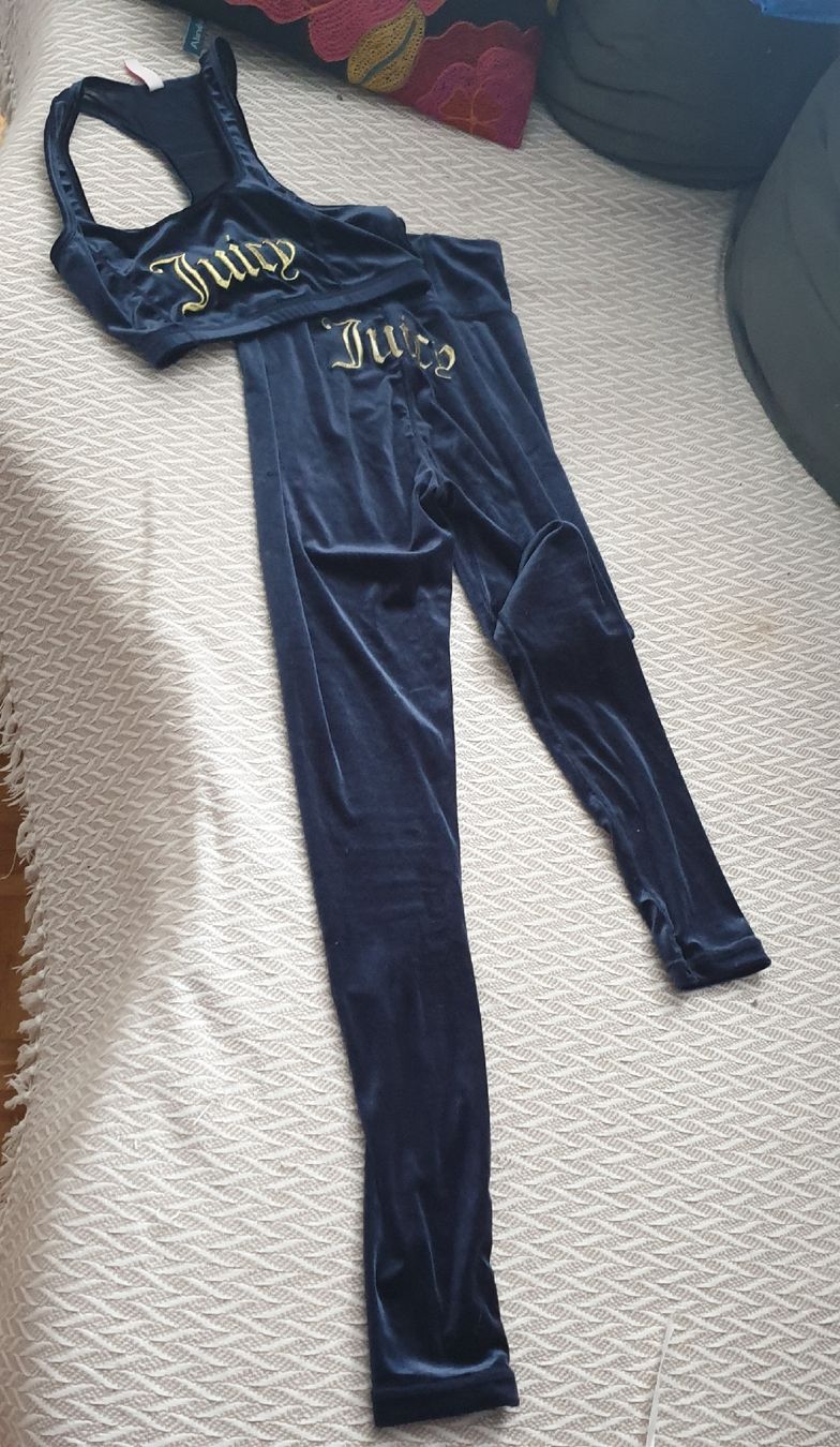 Juicy Couture Tops: Juicy Couture, Samt 2 Teiler  – D'occasion à Frenkendorf par Moon111 1