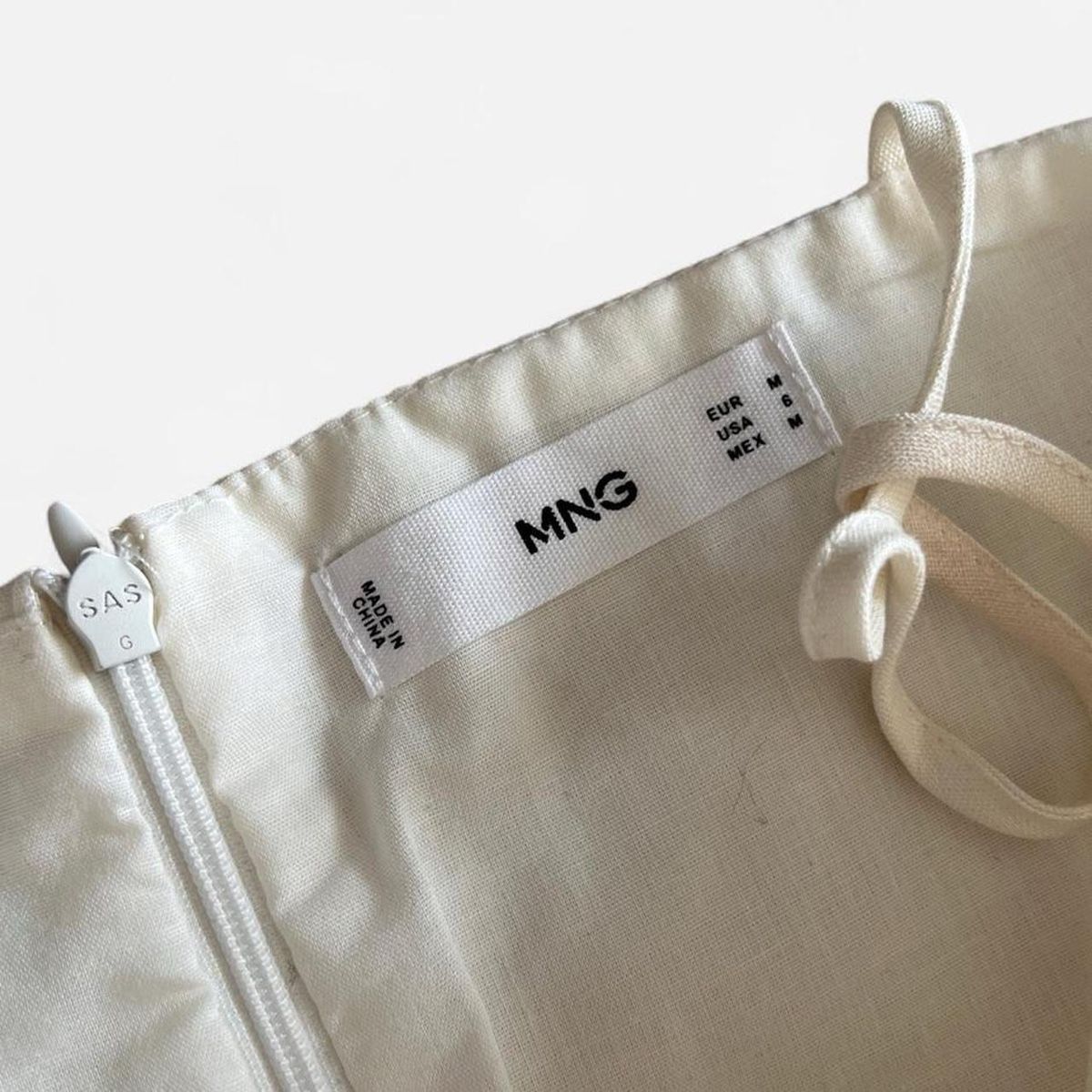 Mango Kleider: Mango cream/off-white mini dress  – Neu (gemäss Beschreibung) aus Dübendorf von kko_7xld 2