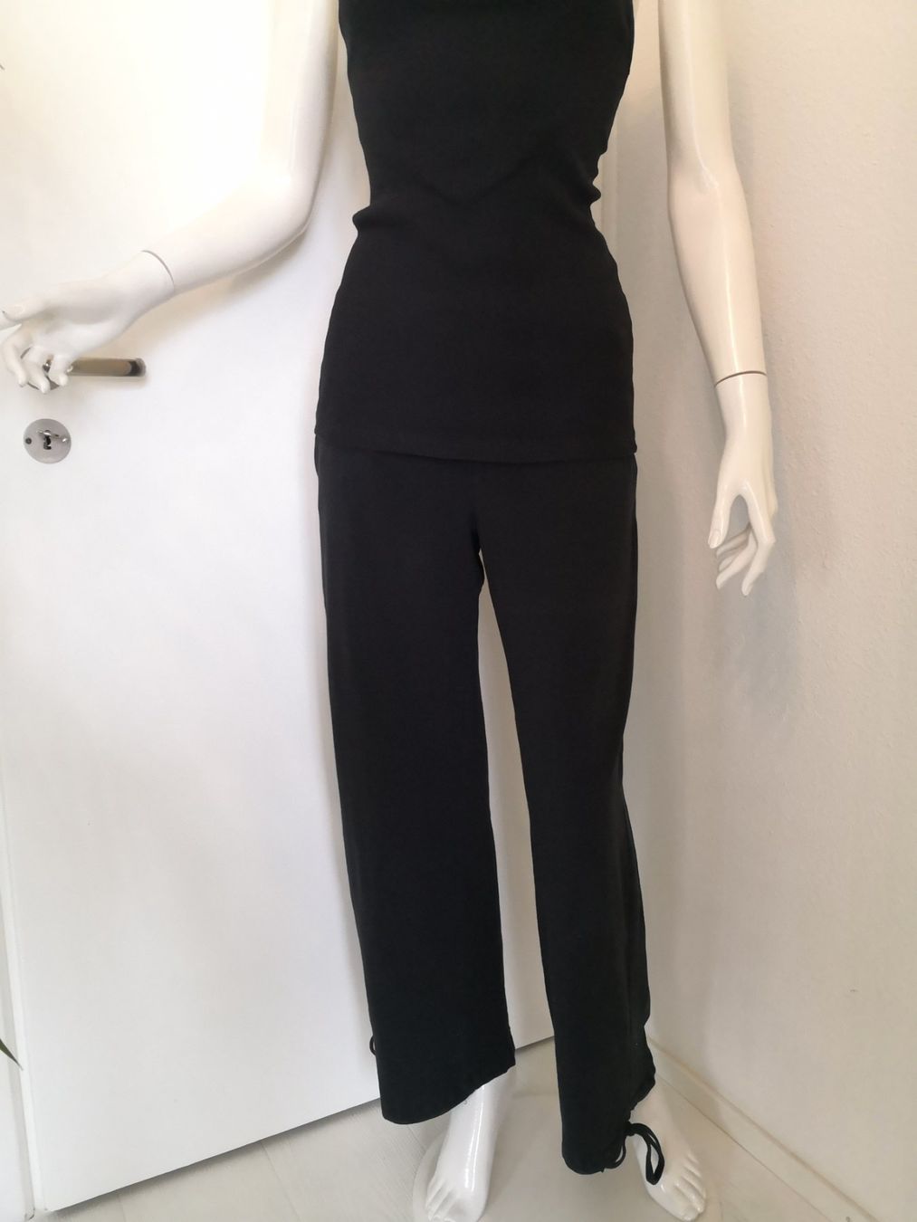 Intimissimi Negligees & Pigiami: 🤩MANGO & H&M PYJAMA SCHWARZ GERILLT – Usato da Olten venduto da Naja-Twins-Twins 8