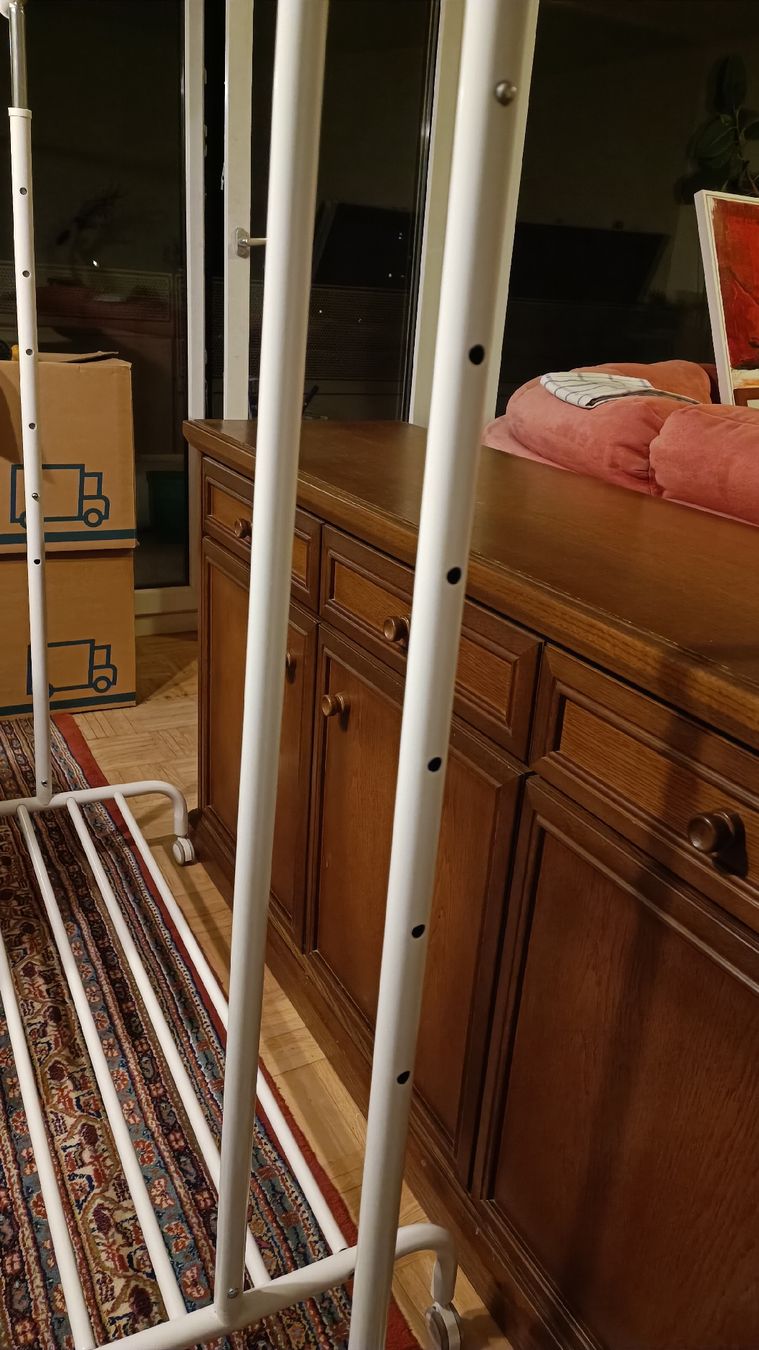 Guardaroba: ZWEI (2) stabile, höhenverstellbare, rollbare Kleiderständer – Usato da Baden venduto da zuppel 2