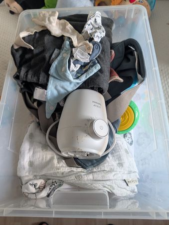 affaires bébé, porte bébé, chauffe biberon, etc