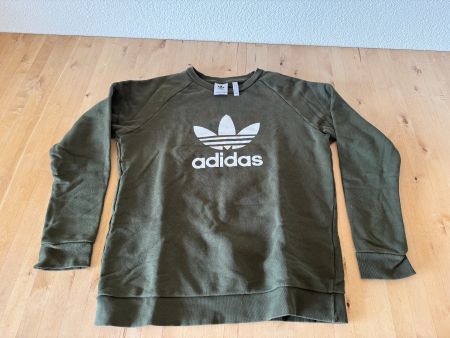 Adidas Pulli, Olivgrün, Grösse M, Top Zustand!