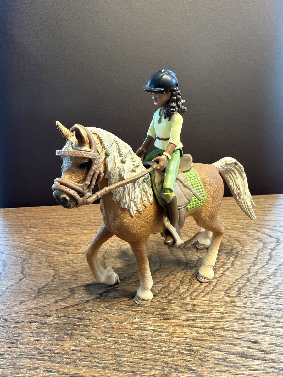 Schleich Spielzeuge: Schleich Sarah & Mystery – Gebraucht aus Auw von grisu81 1