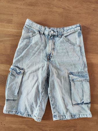 NEU: 1 Paar Hosen für 12-15 Jährige Grösse 164