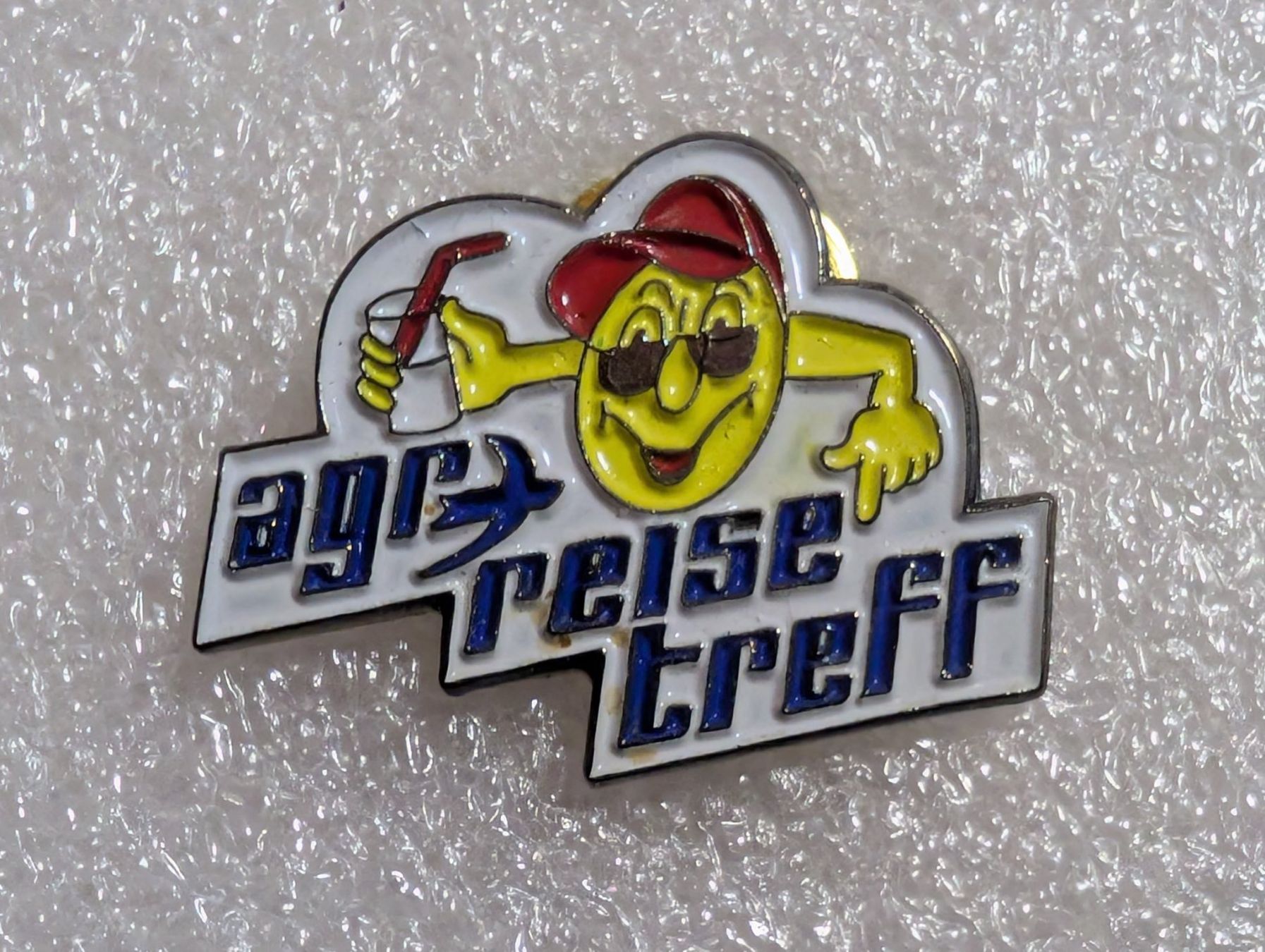 Plaketten & Abzeichen: Ansteckpin 224: agr reise treff – Gebraucht aus Oppligen von Pin-Fall-Shop