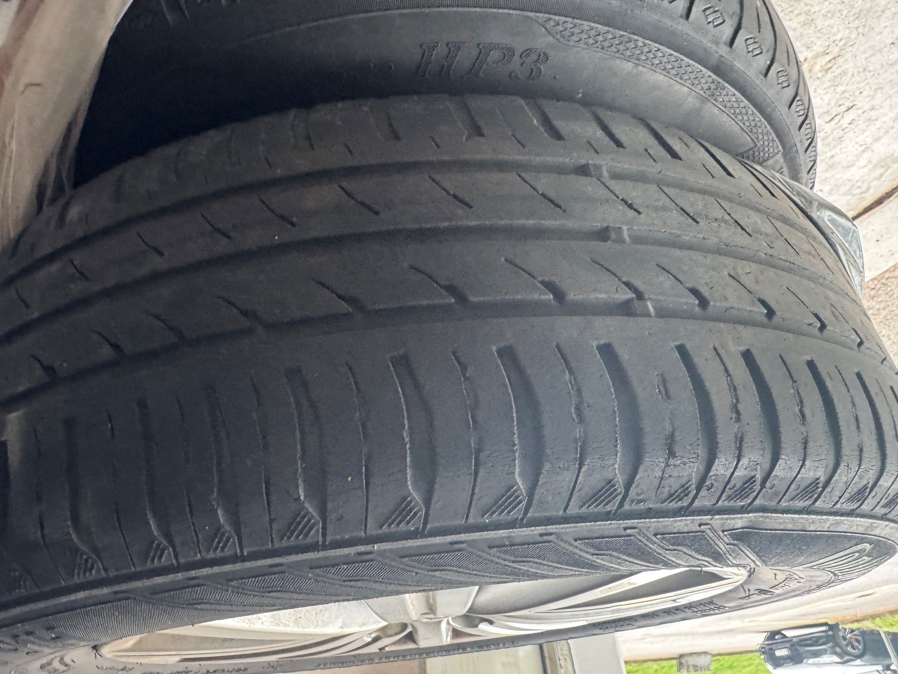 Pneux vw avec jantes pas beaucoup utilisé (D'occasion) à Payerne pour ...