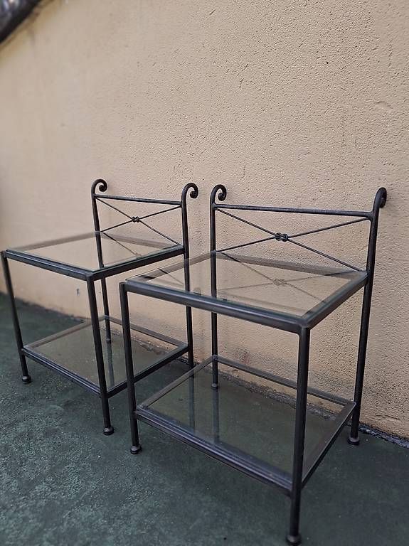 Tables: Petite table  – D'occasion à Riaz par pau_9cjd 1