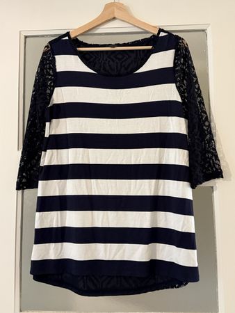 COMMA. Shirt, Gr. 40, schwarz/weiss gestreift