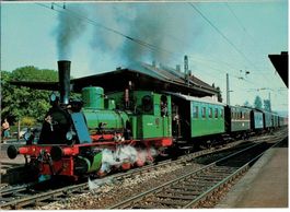 Lok 30 der EUROVAPOR mit Wagen 1882-1924 Im Bhf Haltingen