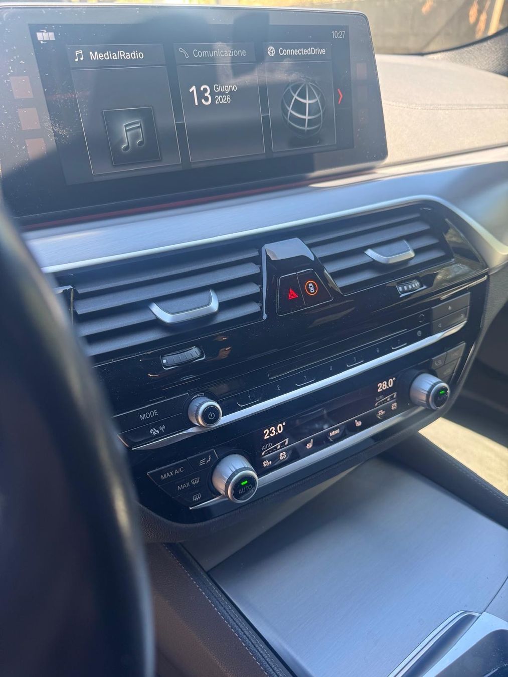 BMW Automobili: BMW 520 Touring Luxury – Usato da Ittigen venduto da mar_f8xj 3