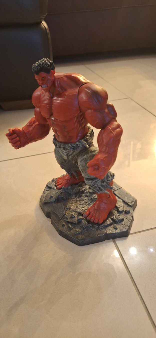 Marvel Figuren: Marvel Red Hulk Figur – Gebraucht aus Richterswil von uscars 3