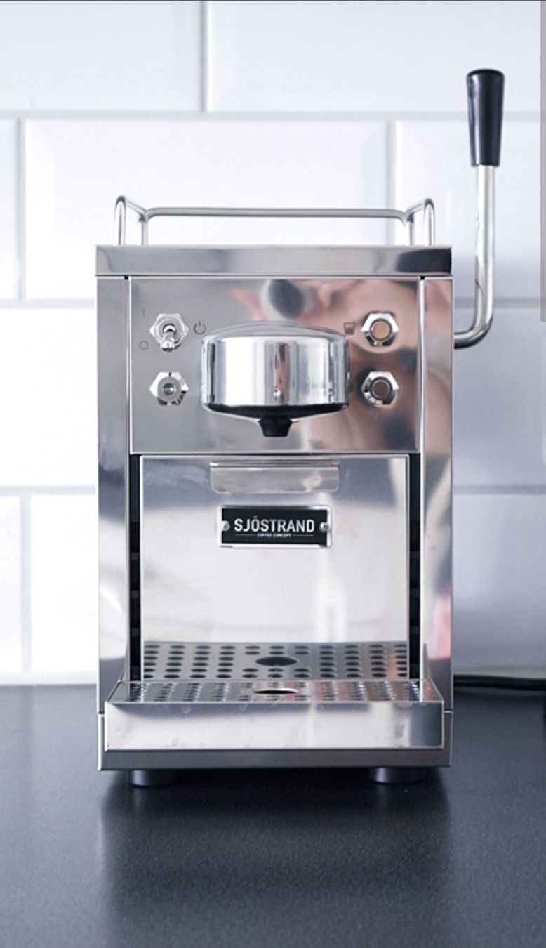 Kaffeemaschinen & Espressomaschinen: Nespresso Kaffeemaschine "Sjöstrand" – Neu und originalverpackt aus Spiez von stefu_89
