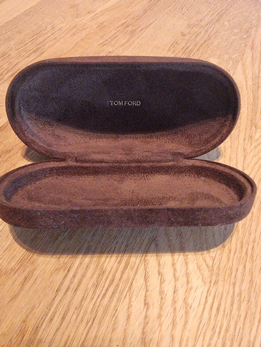 Tom Ford Occhiali & Lenti: Stylish Tom Ford Sunglasses Case - Superb Condition! – Usato da Rolle venduto da Groovytrain 1