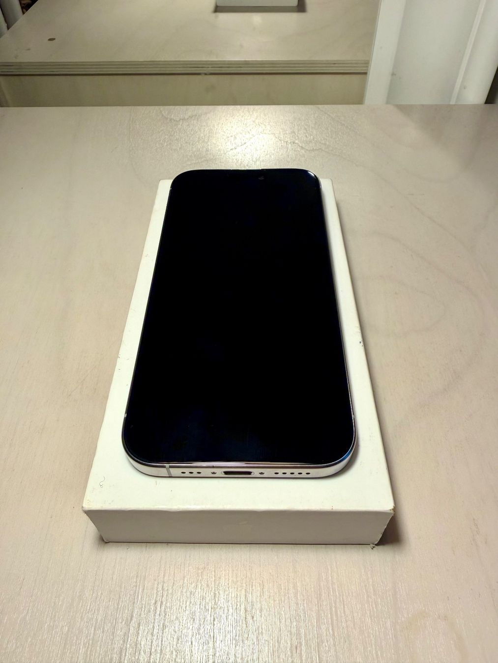 Apple Handys / Smartphones: Apple iPhone 15 Pro, 1TB, Weiss - TOP ZUSTAND – Gebraucht aus Zürich von lino.t 4