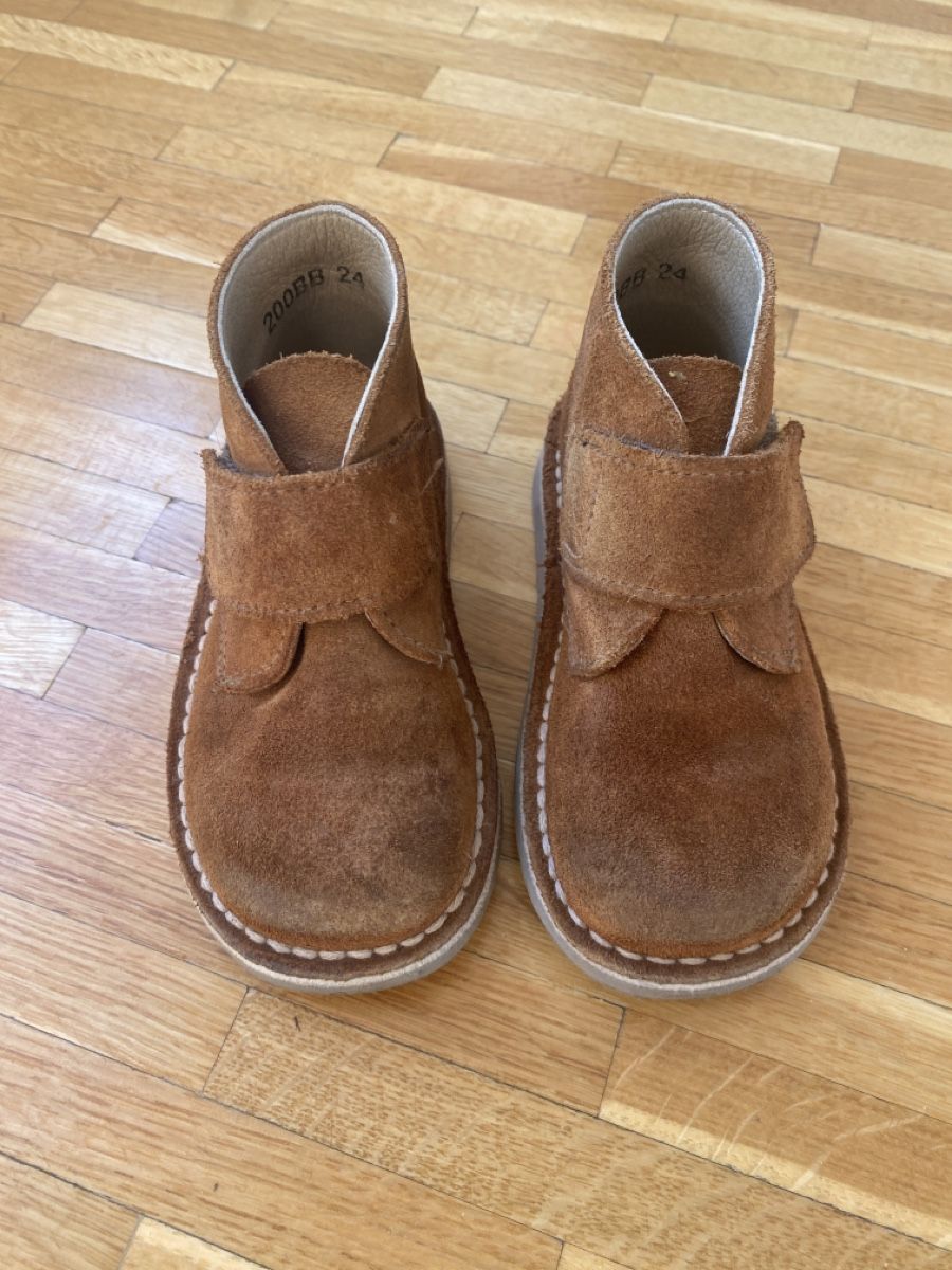 Scarpe per ragazzi: Bottes enfant - t24 – Usato da Chêne-Bougeries venduto da CeliaMate