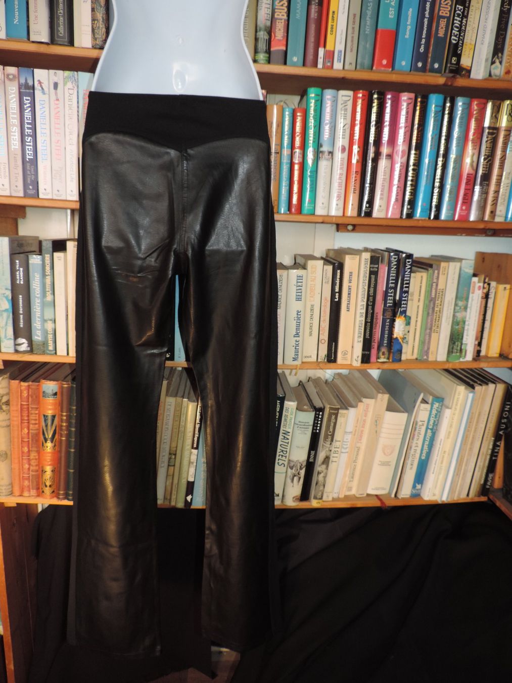 Pantaloni: pantalon stretch Morgan simili cuir – Usato da Genève venduto da Axelle333 8
