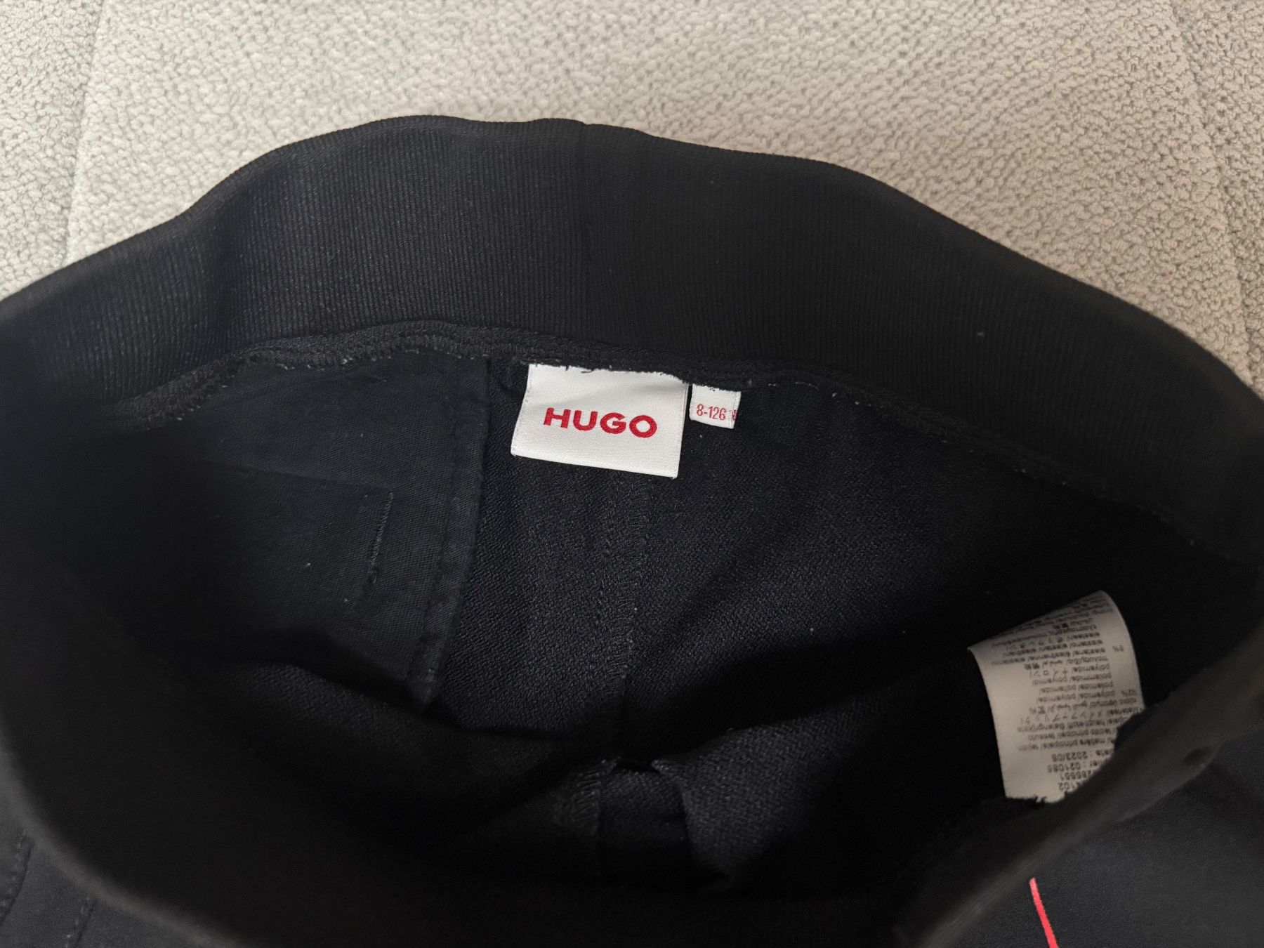 Hugo Boss Pantaloni: Hugo Boss Short Gr. 126 – Usato da Uetikon am See venduto da Fraufox1 5