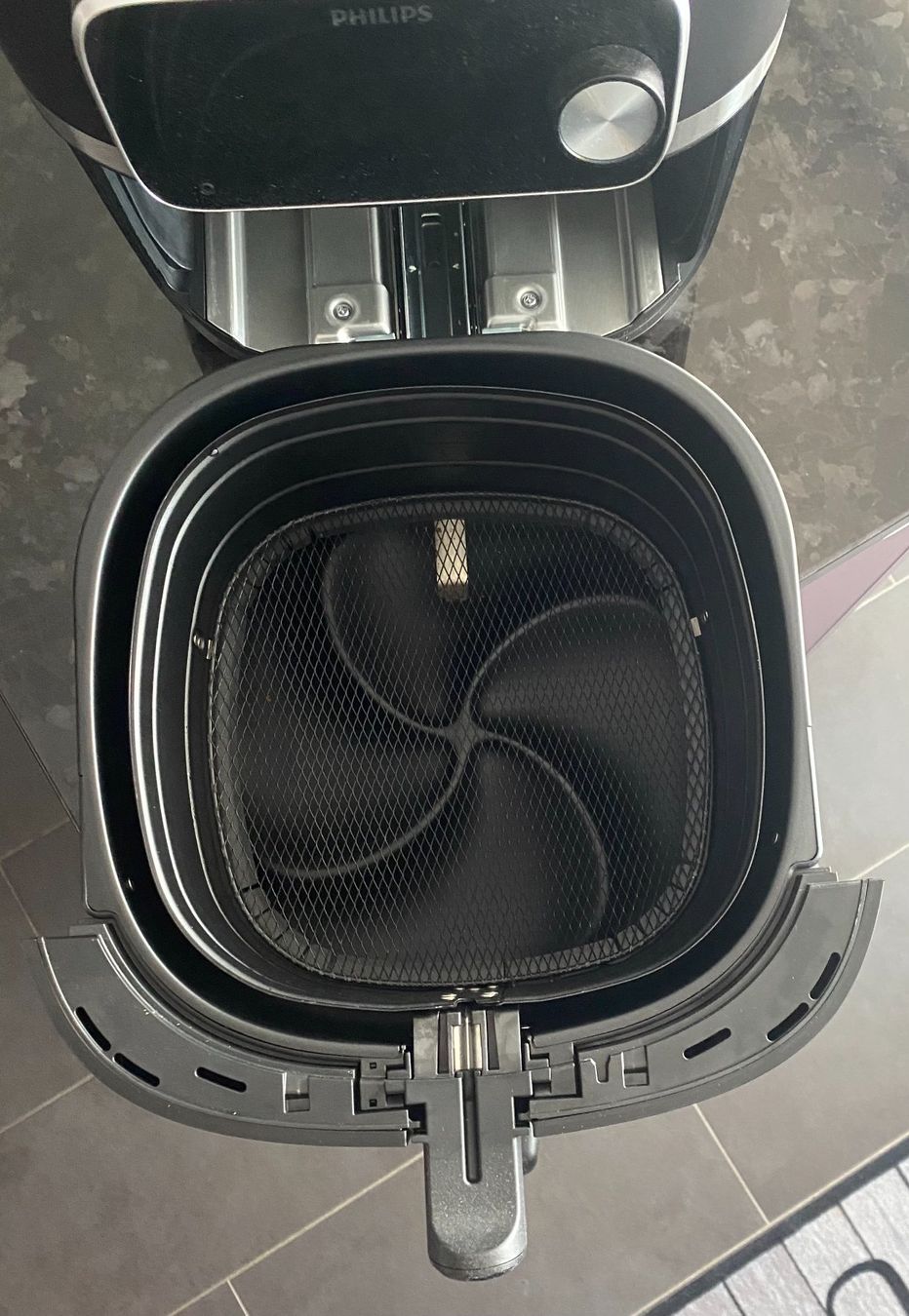 Philips Elettrodomestici da cucina: Philips Airfryer XXL Connected – Usato da La Chaux-de-Fonds venduto da Rousseau-65 3