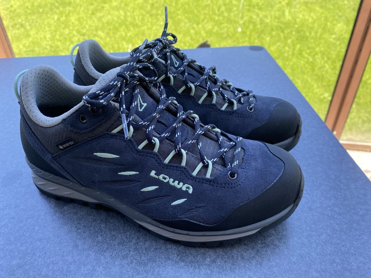 Lowa Scarpe da donna: Lowa Goretex Wanderschuhe Gr. 38, Neu – Nuovo e nell'imballaggio originale da Buochs venduto da H16