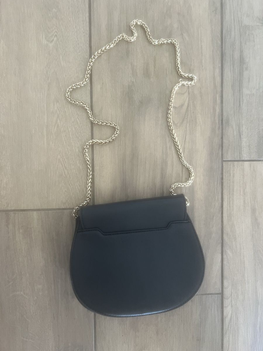 Borse da donna: Schwarze Kettentasche – Usato da Dübendorf venduto da ali_g7p8 1