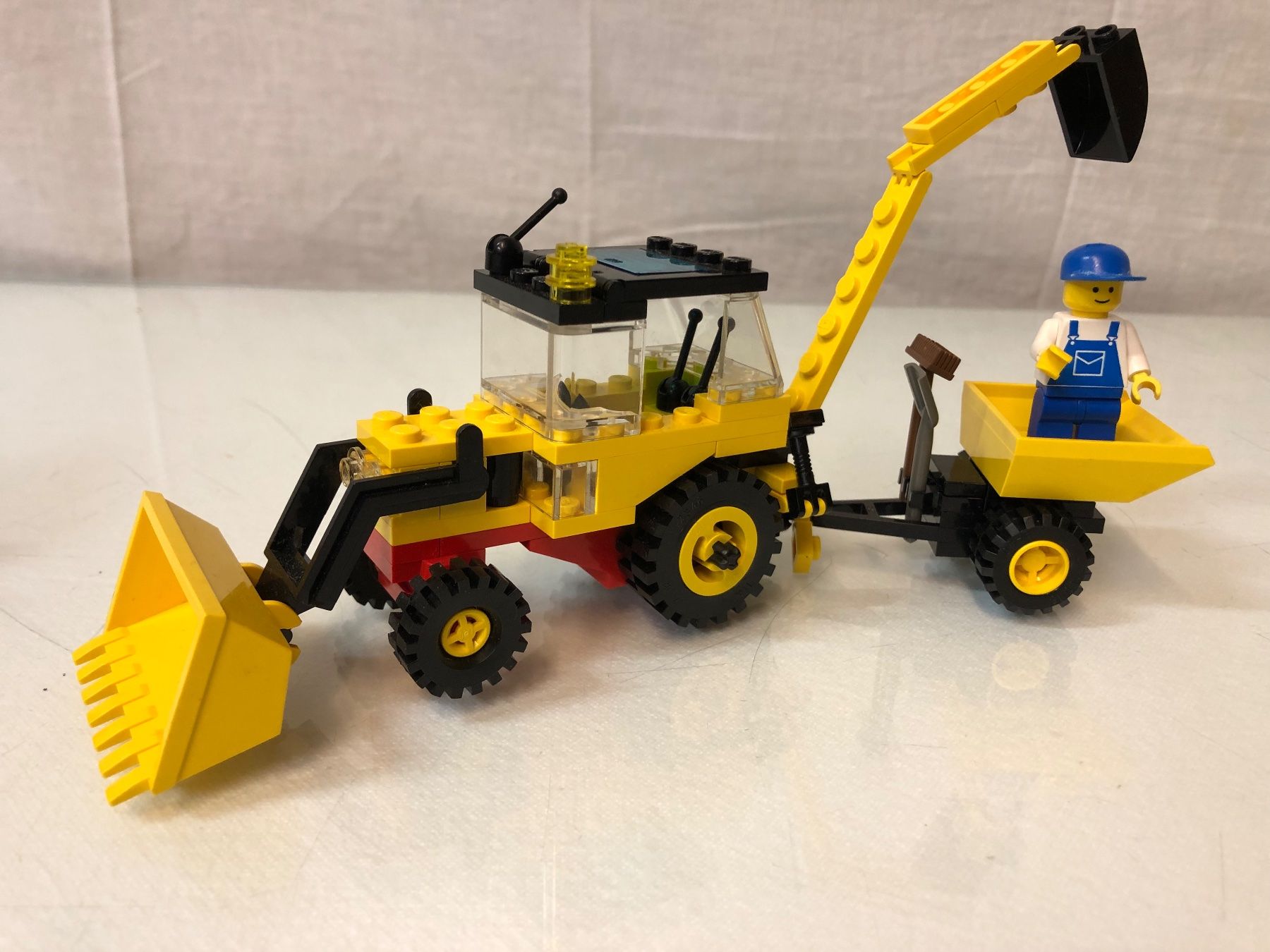 Lego Kit di costruzioni: LEGO 4543 - Tractor Flatbed 9V Eisenbahn Tieflader Waggon – Usato da Brunnen venduto da Allerwaren 4