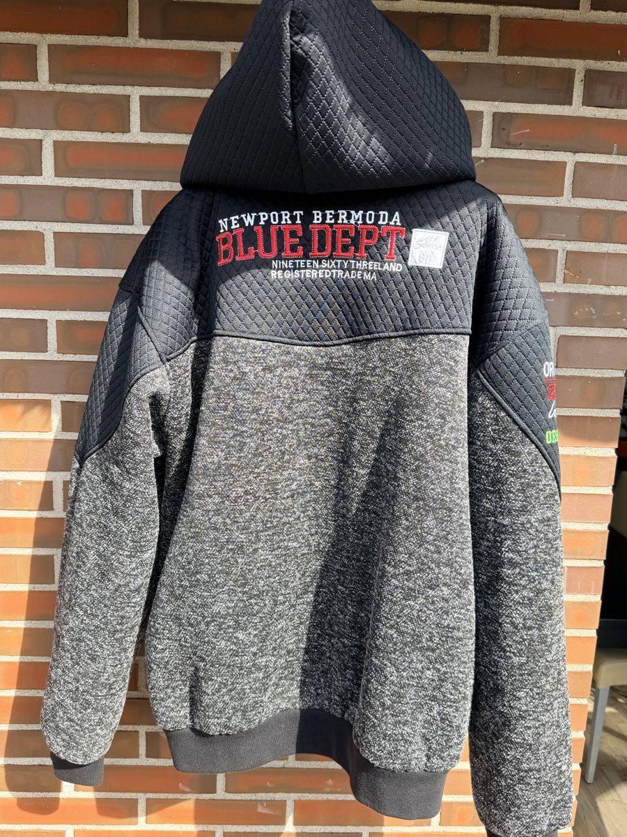 Giacche: Warme Jacke mit Kapuze  – Nuovo (secondo la descrizione) da Zürich venduto da d-ron 2
