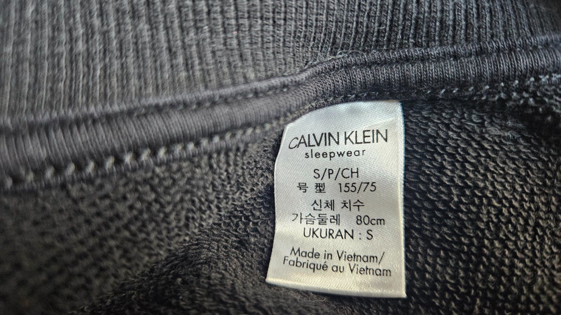 Calvin Klein Pullover & Sweatshirts: Pullover – Gebraucht aus Münchenbuchsee von Yothu 2