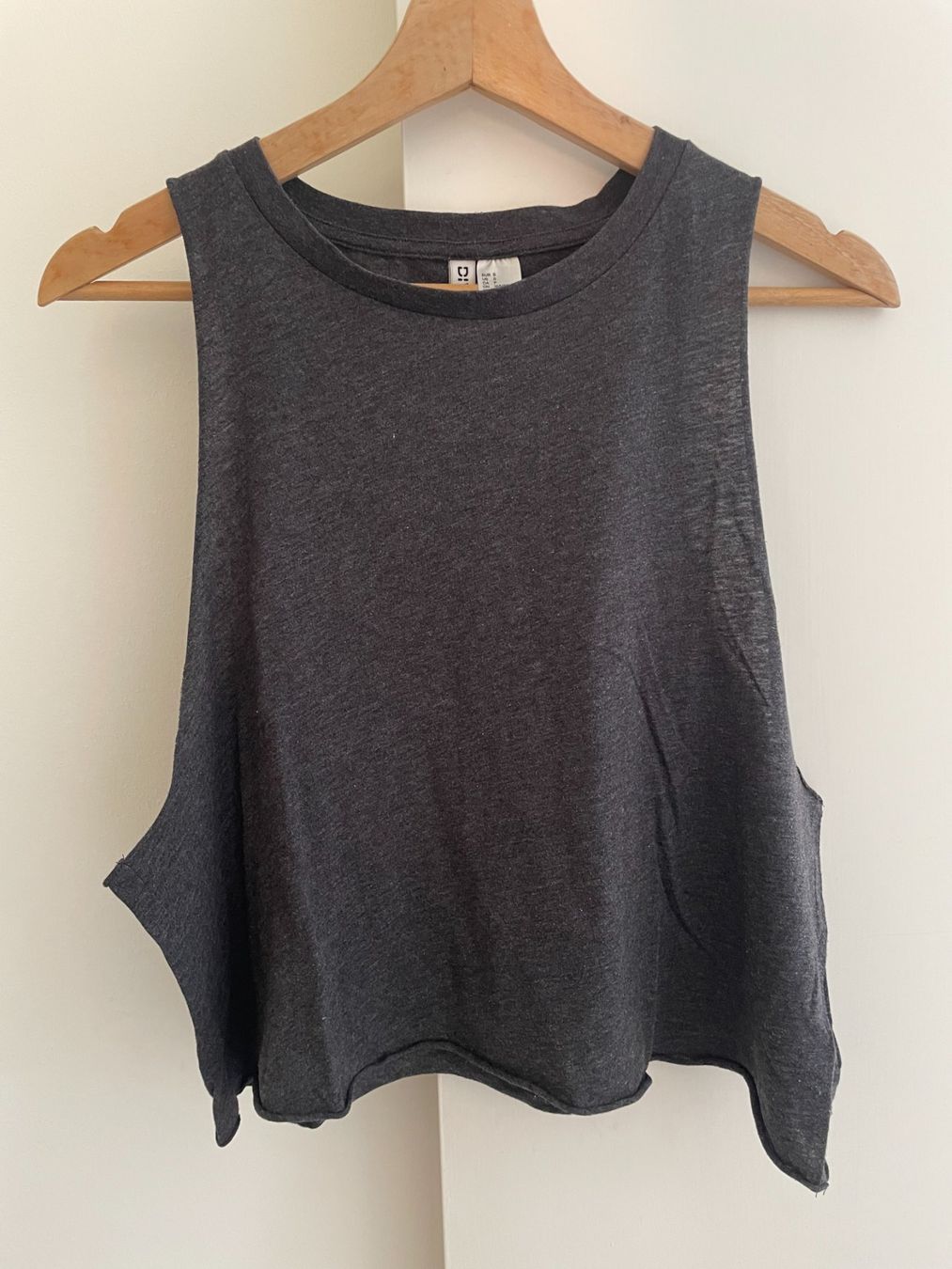 H&M Top: Gym Top H&M Grösse S Dunkelgrau – Usato da Zofingen venduto da angito
