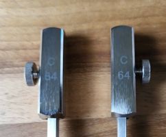 3 + 3 Stimmgabeln Kammerton C, 128 Hz