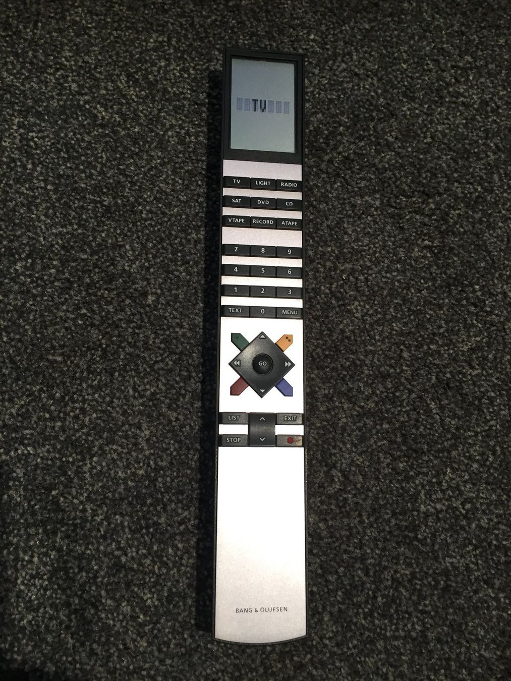 Bang & Olufsen Televisori: Bang & Olufsen Beovision 8-40 – Usato da Würenlingen venduto da Schneiderhifi 4