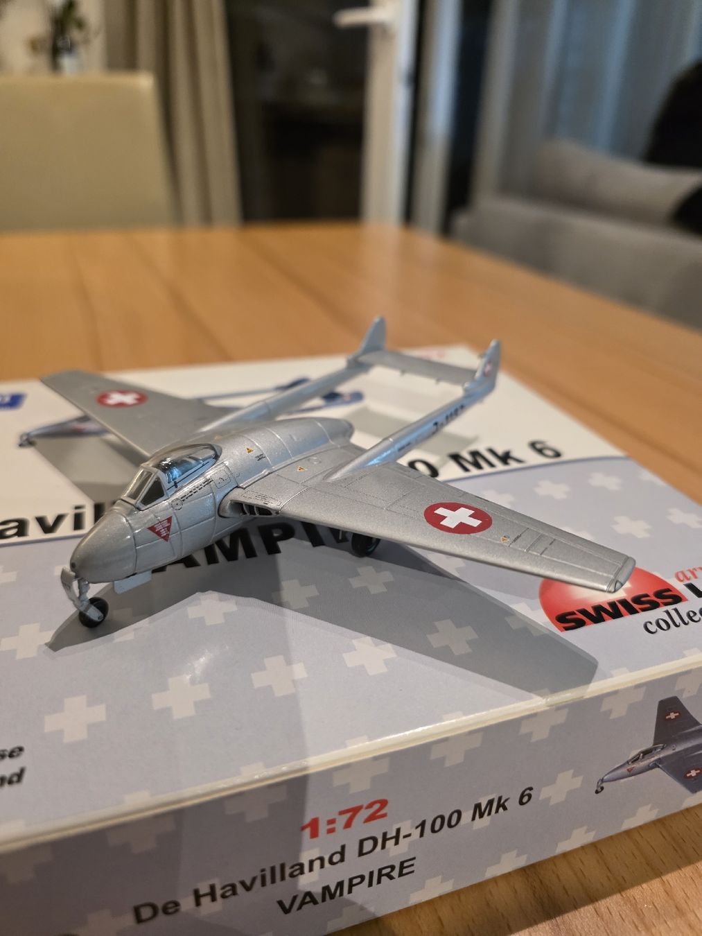 Kit di modellismo & Modellini statici: Vampire 1/72 limited – Nuovo e nell'imballaggio originale da Lentigny venduto da kev_j2xf 1