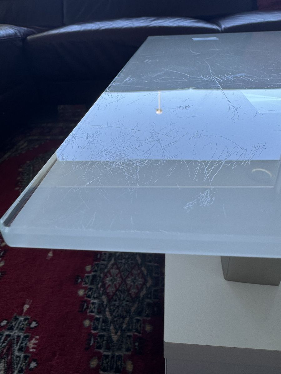 Tavoli: Moderner Couchtisch, Glasplatte, weiss! – Usato da Lanzenhäusern venduto da Galaa 5