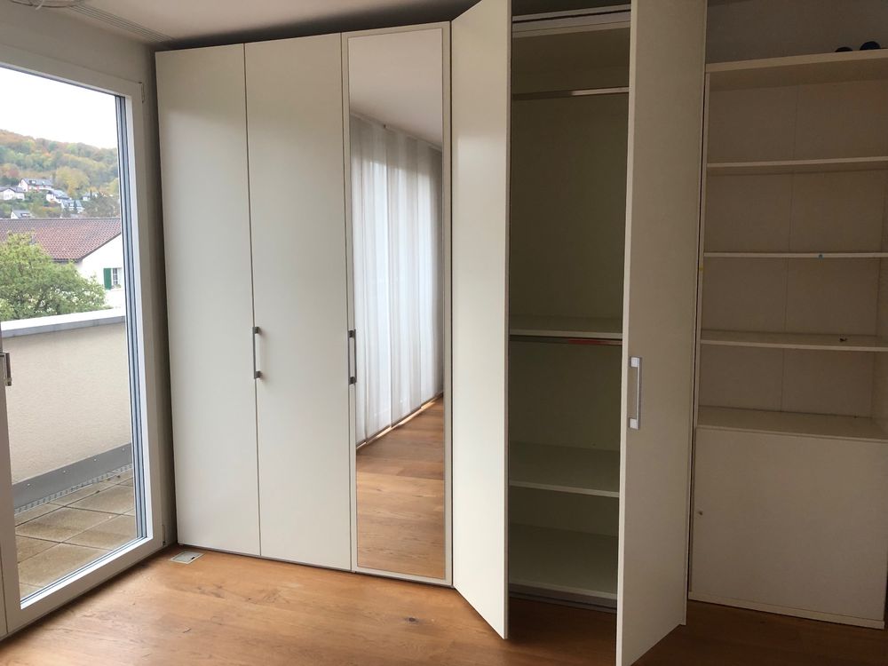 5 Türiger QualitätsKleiderschrank von HÜLSTA Kaufen auf Ricardo