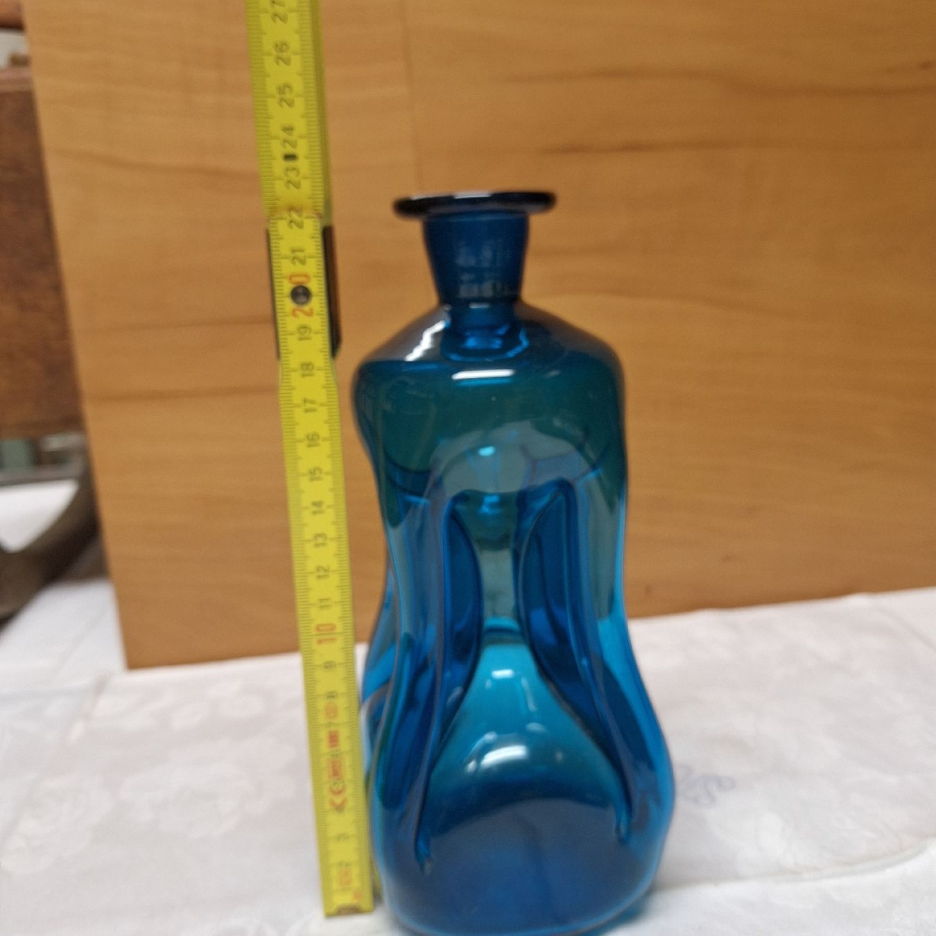 Bottiglie: Schöne Gluckerflasche in hübschem Blauton – Usato da Winterthur venduto da Goldpipau 8