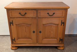 Sideboard aus Holz rustikal gebraucht