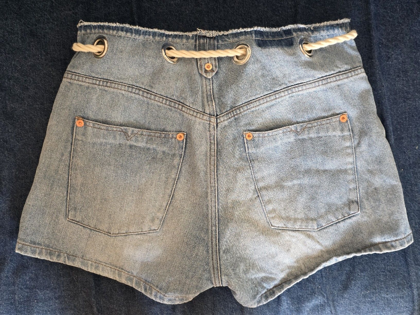 Diesel Hosen: Diesel Shorts Gr 27 – Gebraucht aus Interlaken von NataliiaS 4