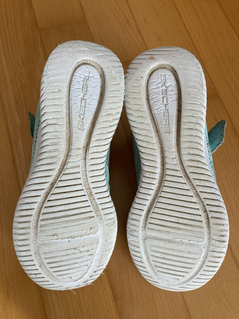 Skechers Scarpe per ragazze: Skechers – Usato da Muttenz venduto da Juvenile33 6