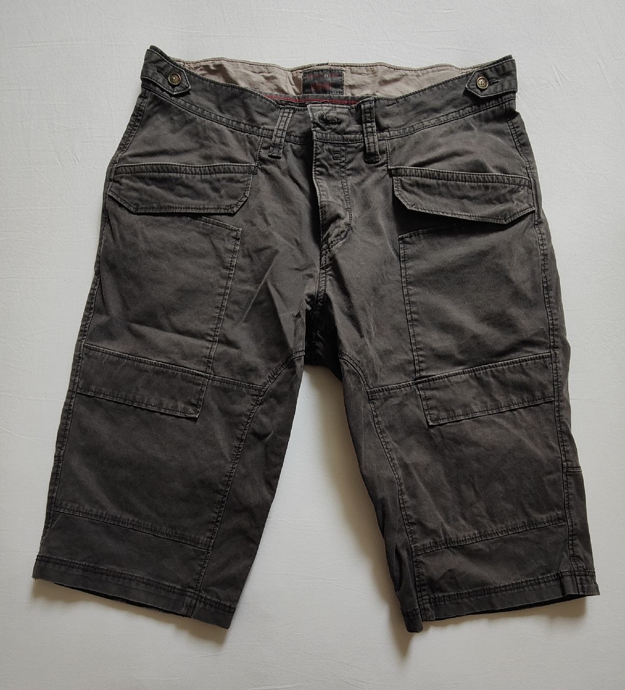 Esprit Pantaloni: ESPRIT Shorts – Usato da Lugano venduto da claudio.luga