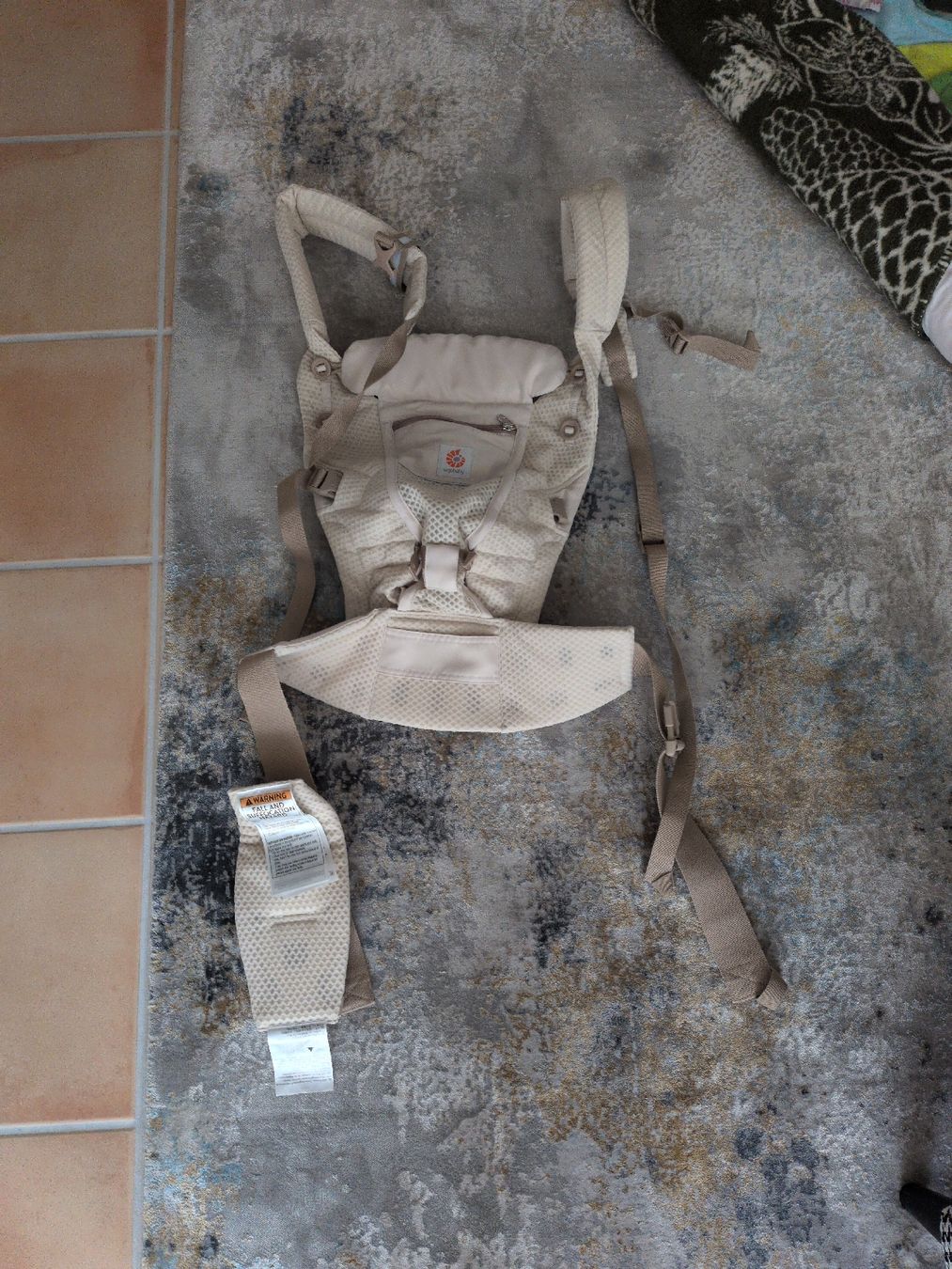 Ergo Baby Porte-bébés ventraux & dorsaux: Babytrage Ergobaby Adapt Soft Flex Mesh – Neuf (Voir description) à Wil SG par Armanico