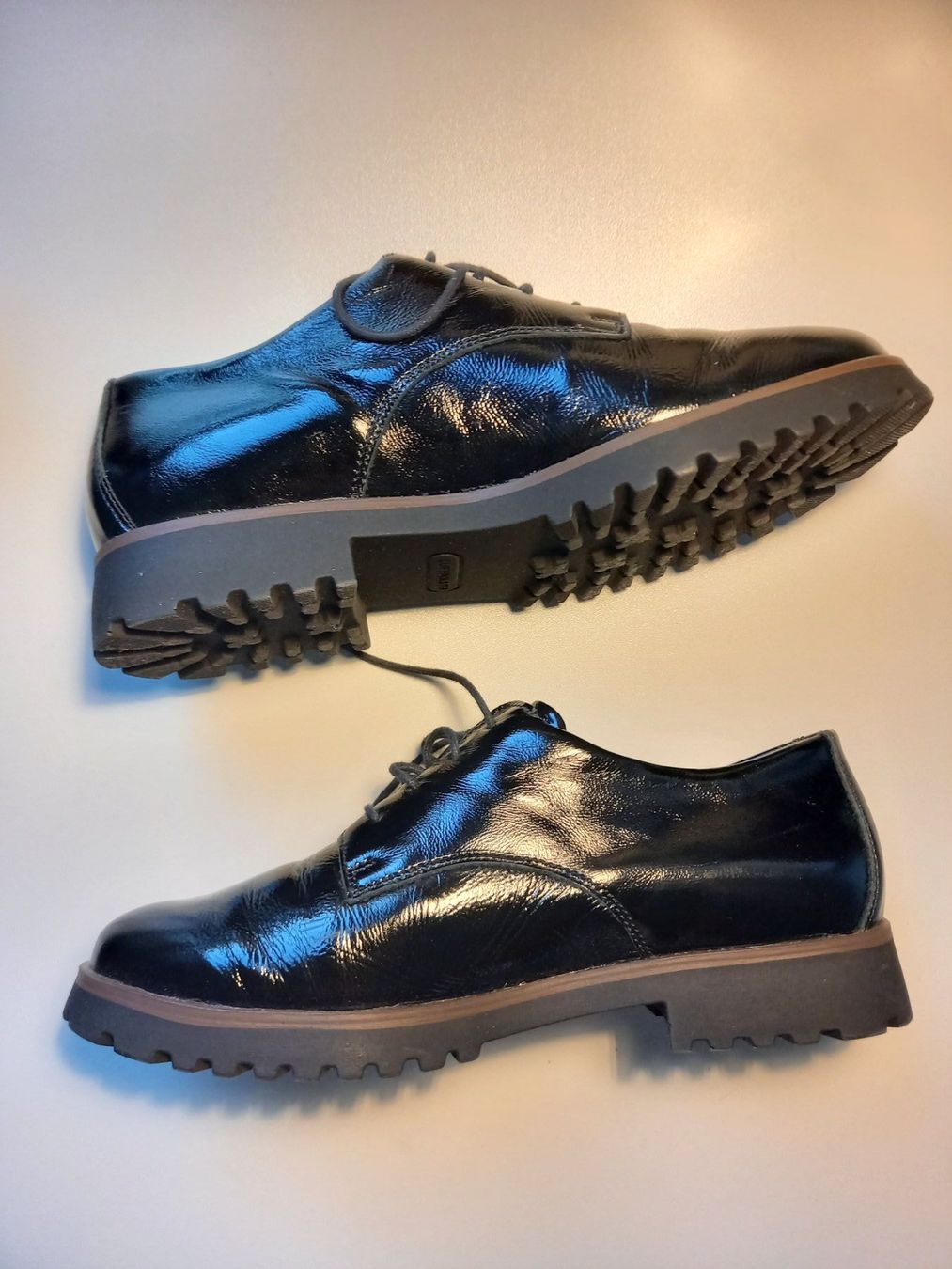 Scarpe da donna: Halbschuhe Lackleder – Nuovo (secondo la descrizione) da Sissach venduto da DenJoe 1