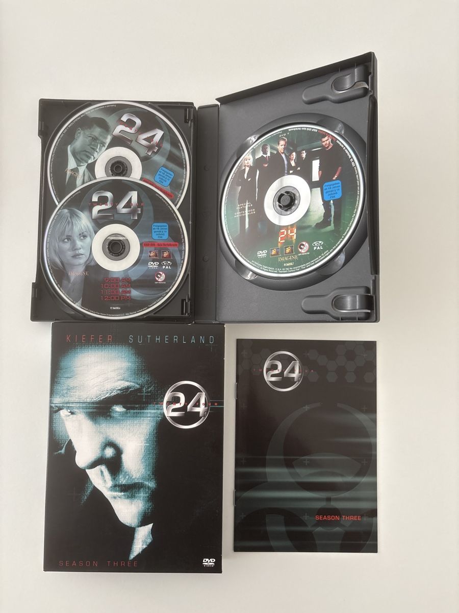 Tutti i DVDs: 24 - Twenty Four, Season 3, DVD Box Set – Usato da Oberbuchsiten venduto da Bananefrappe93 1