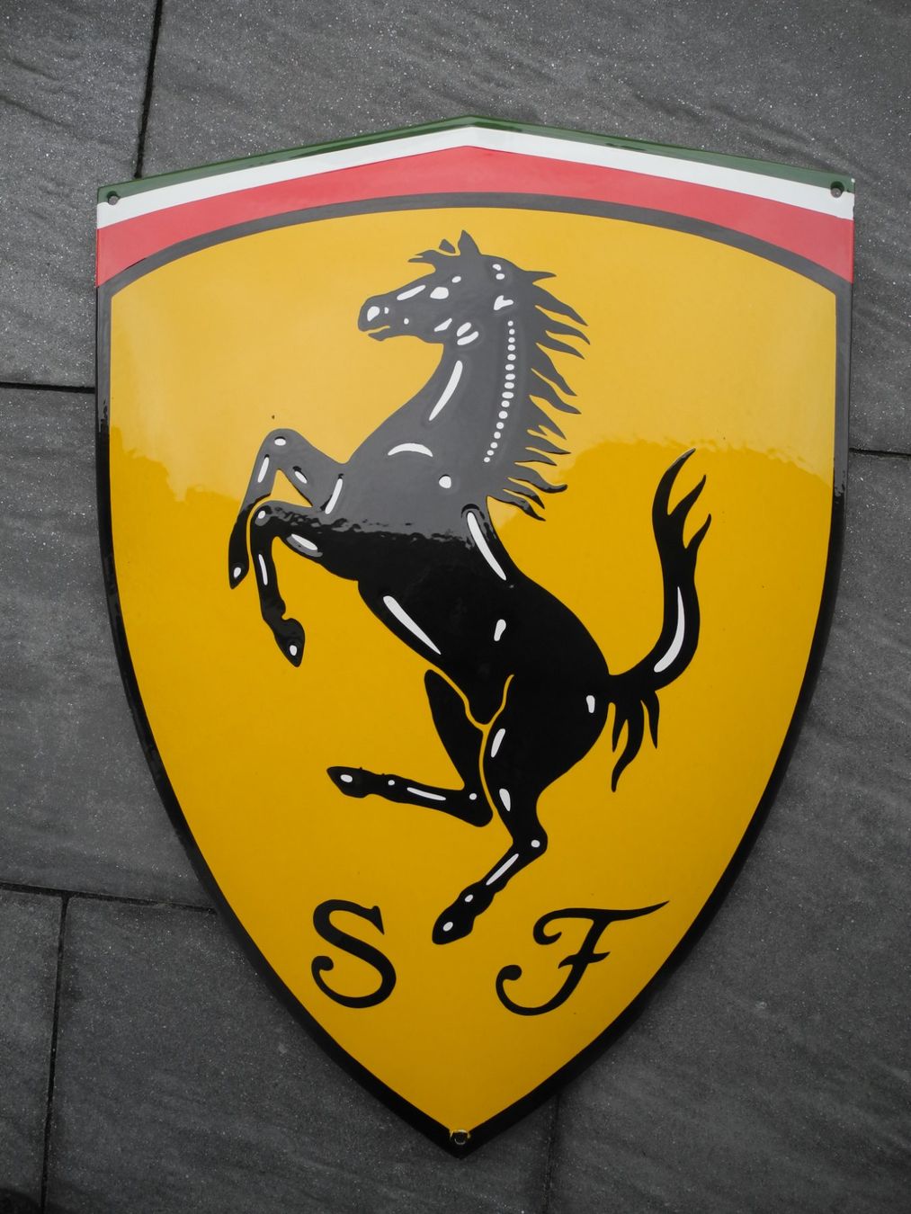 Ferrari Insegne: GROSSES XL FERRARI EMAILSCHILD – Nuovo (secondo la descrizione) da Reinach AG venduto da Huckleberrysix 1