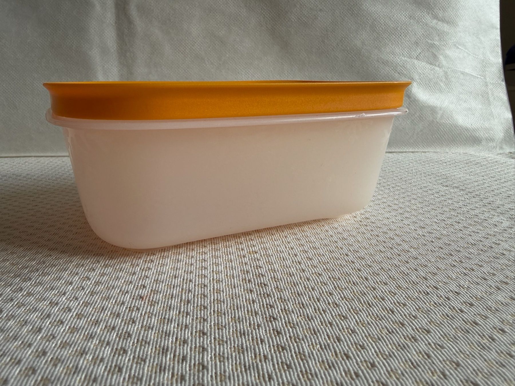 Tupperware Recipients et similaires: Tupperware - boîte - 0,45L – D'occasion à Sion par accroshoes 1
