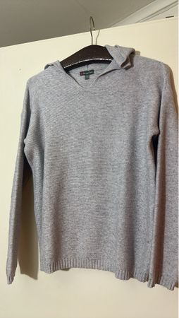 Graues Strick-Kapuzensweatshirt Grösse M