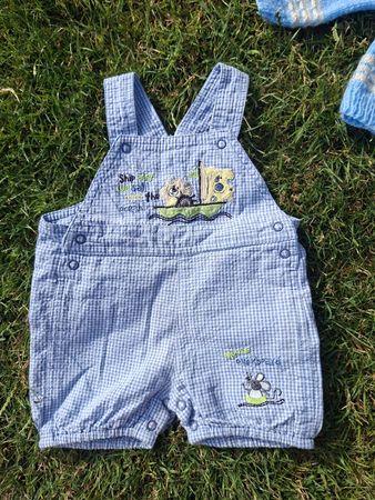 Babykleidung Set: Pullover, T-Shirt, Hose Grösse 56