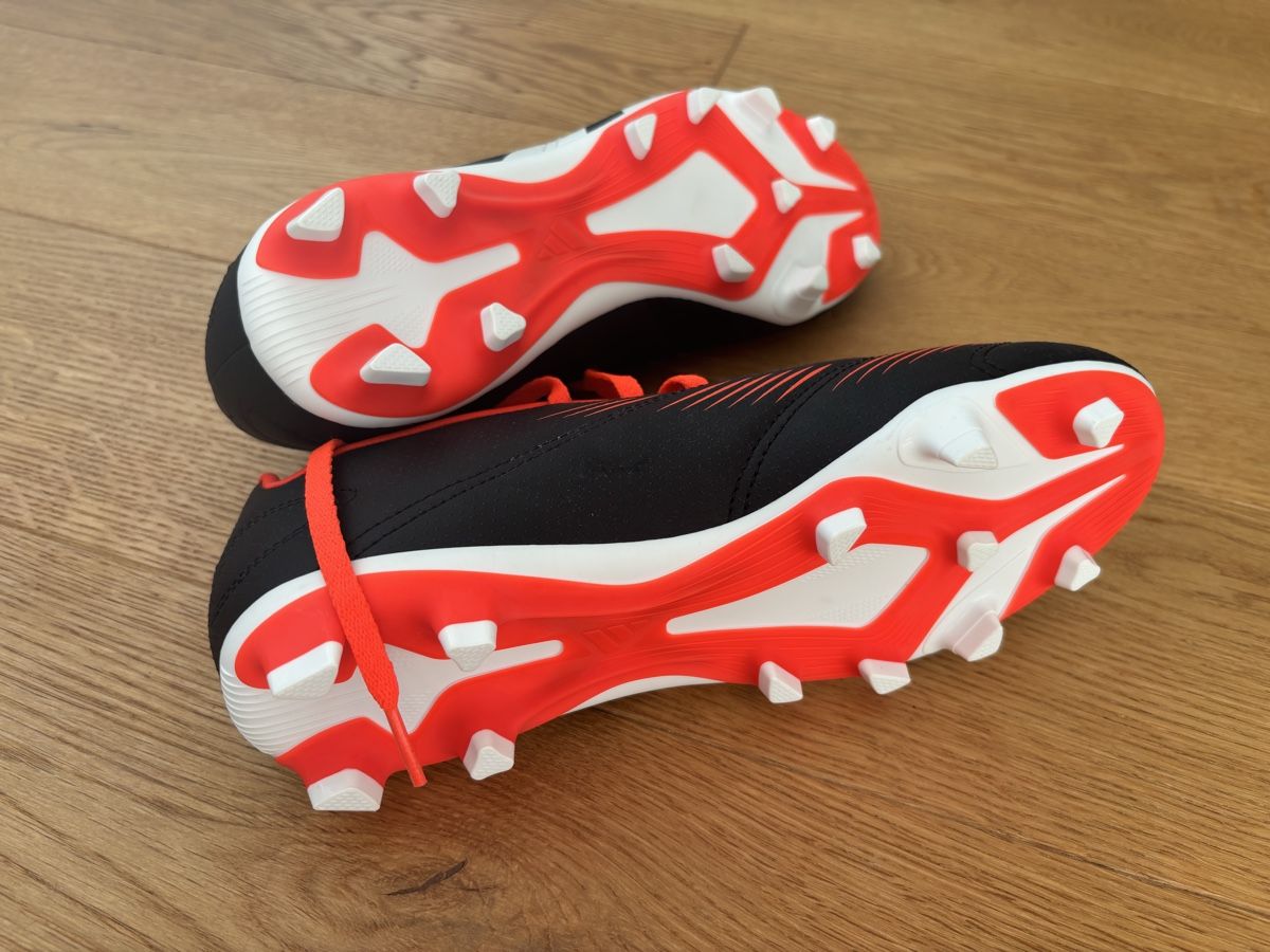 Scarpe per ragazzi: Fussball Schuhe 38 2/3 – Nuovo (secondo la descrizione) da Adligenswil venduto da ZGB 1