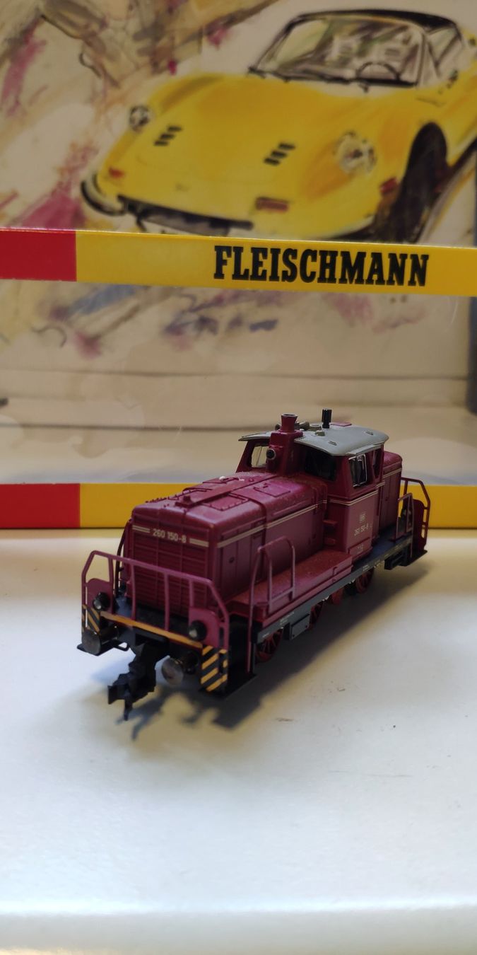 Fleischmann Modellini di ferrovie: Fleischmann HO Lok 2600150-8 rot – Usato da Ramsen venduto da ABW-Trading 3